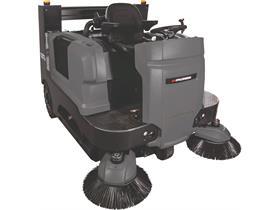 NUMATIC KEHRMASCHINE  Stolzenberg Aufsitz-Kehrmaschine TT 1800