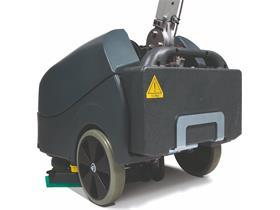 NUMATIC SCHEUERSAUGMASCHINE  Batterie-Scheuersaugmaschine TTB1840G mi